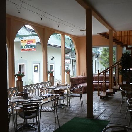 Turisticka Ubytovna Pri Slovenskej Restauracii Brezno Exteriér fotografie