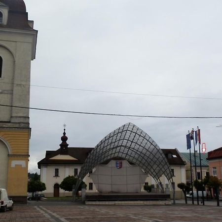 Turisticka Ubytovna Pri Slovenskej Restauracii Brezno Exteriér fotografie