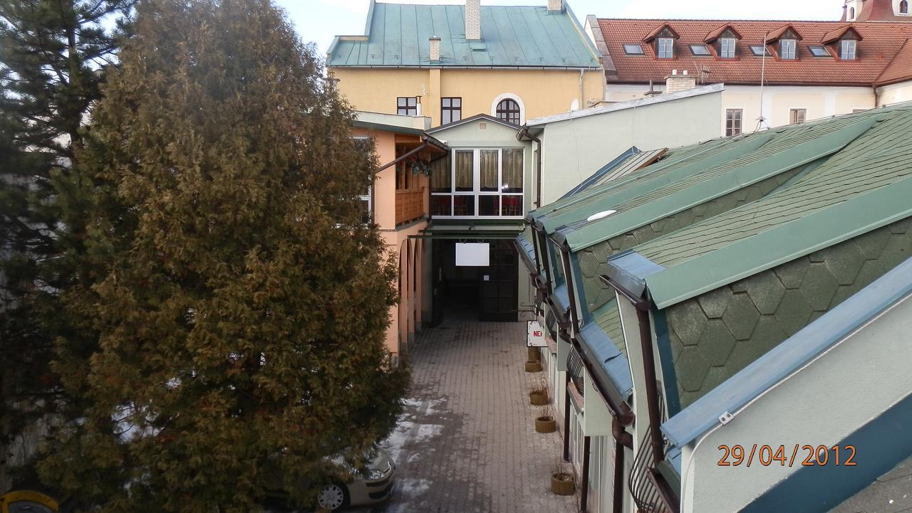 Turisticka Ubytovna Pri Slovenskej Restauracii Brezno Exteriér fotografie