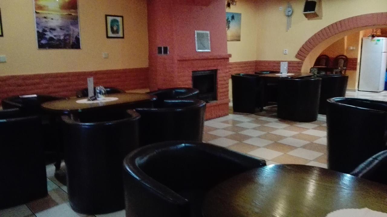 Turisticka Ubytovna Pri Slovenskej Restauracii Brezno Exteriér fotografie